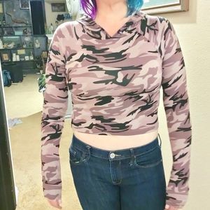 Hot Kiss Crop Top Camo Print Long Sleeve Size Medium